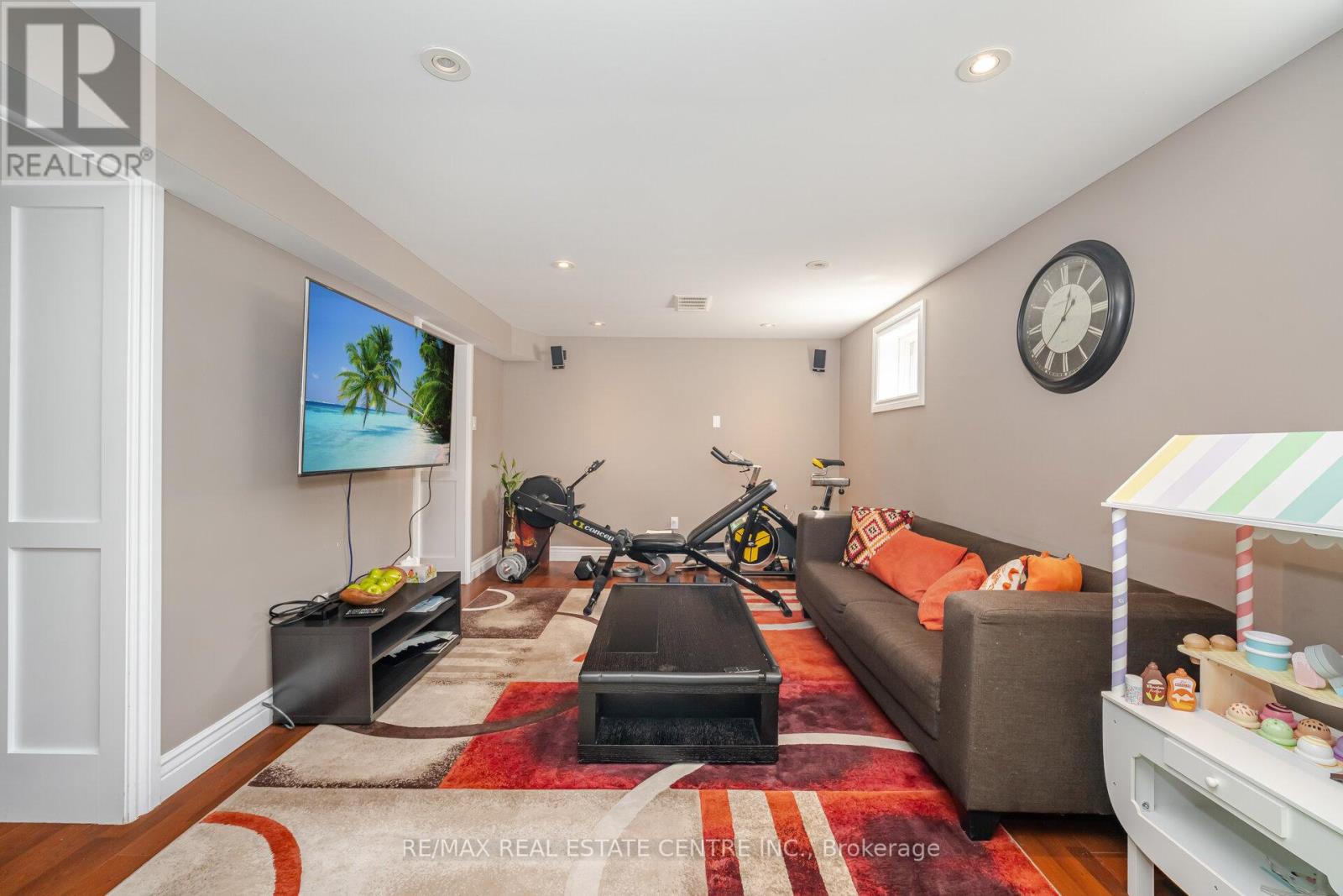584 Trudale Court, Oakville, Ontario  L6L 4H1 - Photo 35 - W12381307