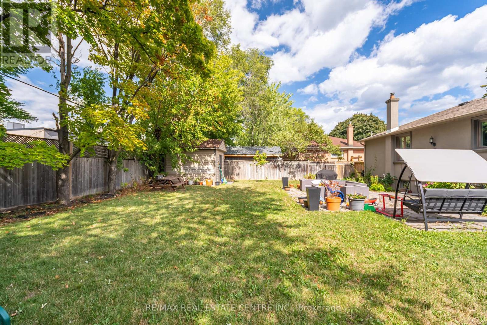 584 Trudale Court, Oakville, Ontario  L6L 4H1 - Photo 44 - W12381307