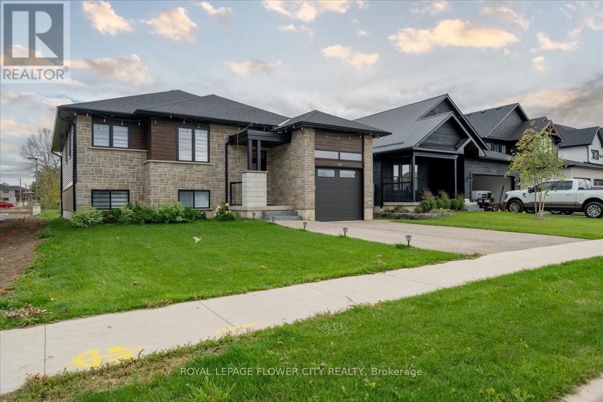 430 Wellington Street E, Wellington North, Ontario  N0G 2L4 - Photo 2 - X12387207