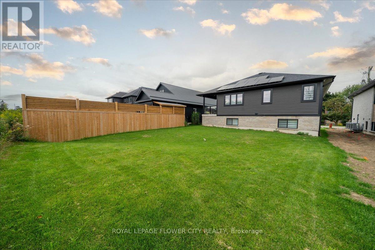 430 Wellington Street E, Wellington North, Ontario  N0G 2L4 - Photo 32 - X12387207