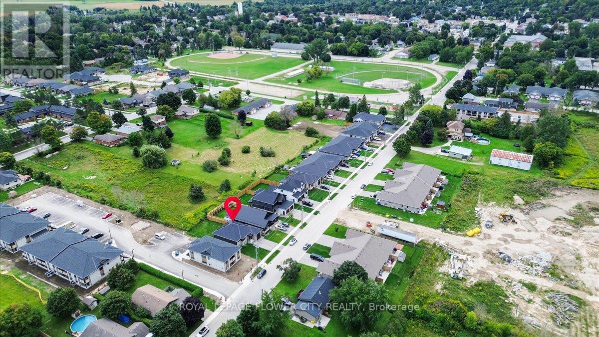 430 Wellington Street E, Wellington North, Ontario  N0G 2L4 - Photo 34 - X12387207