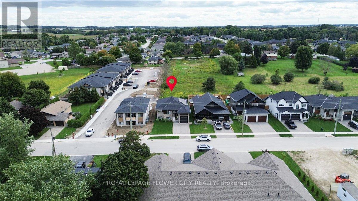 430 Wellington Street E, Wellington North, Ontario  N0G 2L4 - Photo 33 - X12387207