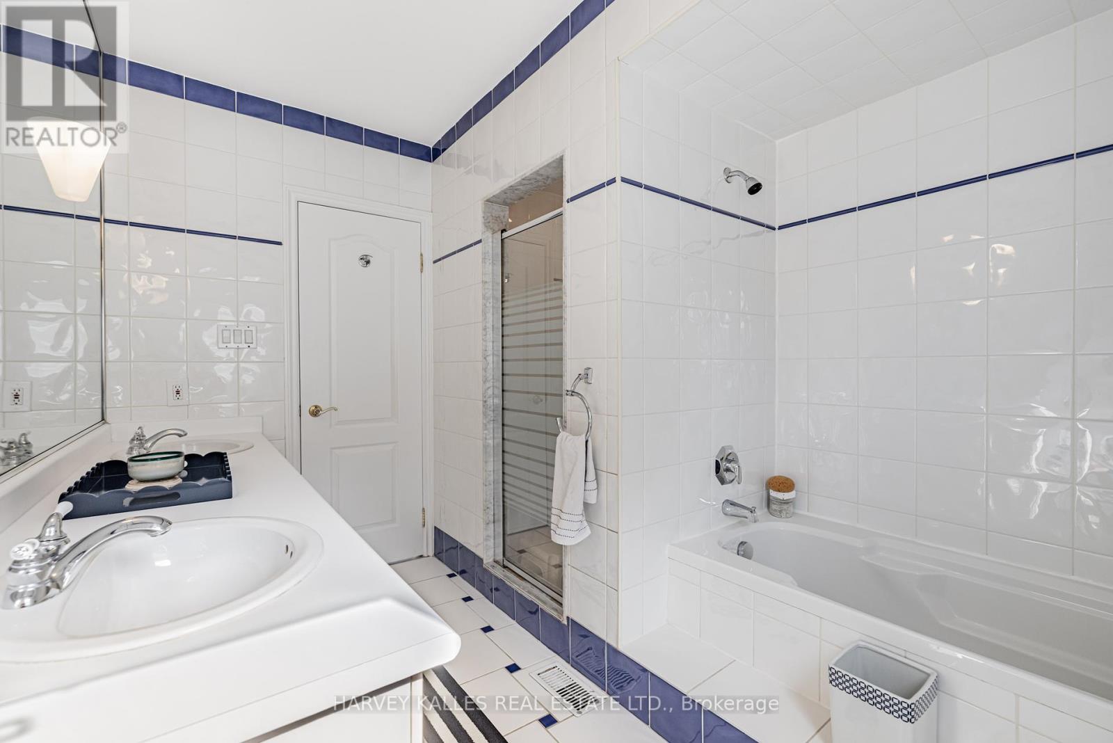 145 Rodeo Drive, Vaughan (Crestwood-Springfarm-Yorkhill), Ontario  L4J 4Y6 - Photo 39 - N12388944