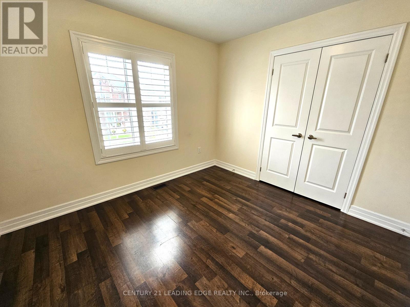 32 Clear Spring Avenue, Georgina, Ontario  L4P 0H7 - Photo 15 - N12388963