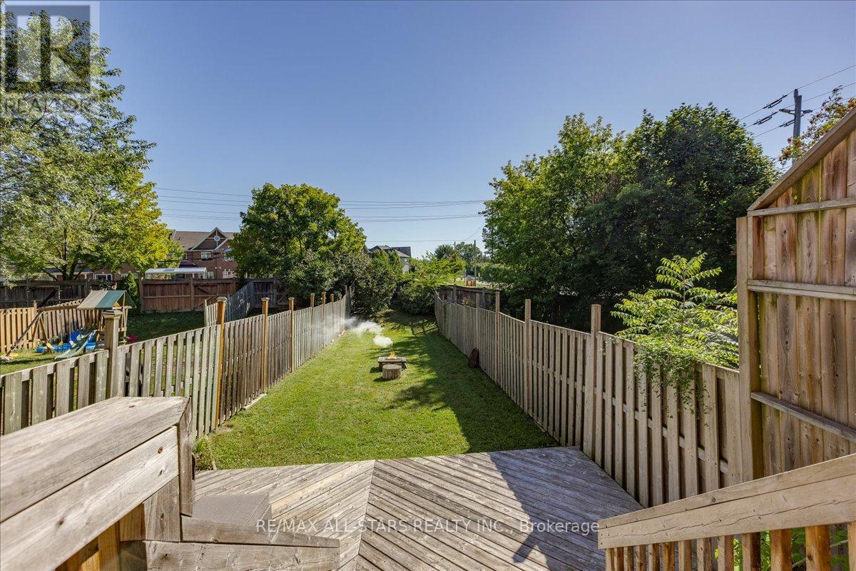 3 Hattie Court, Georgina, Ontario L4P 3Z7 - Photo 23 - N12388998