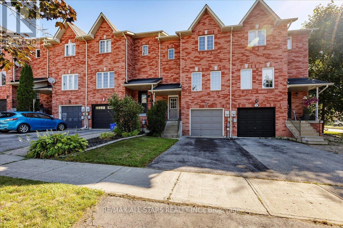 3 Hattie Court, Georgina, Ontario L4P 3Z7 - Photo 25 - N12388998