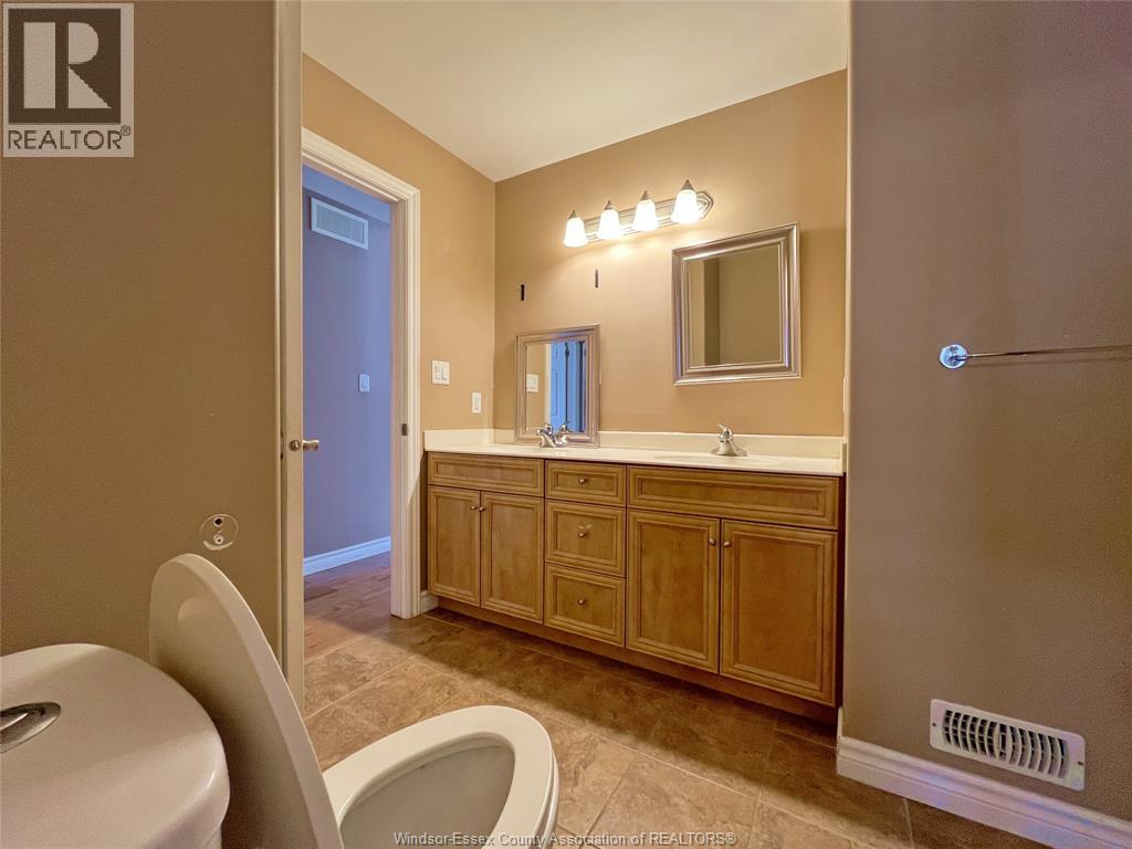4537 Osaka Circle Unit# Upper, Windsor, Ontario  N9G 3G3 - Photo 7 - 25022736