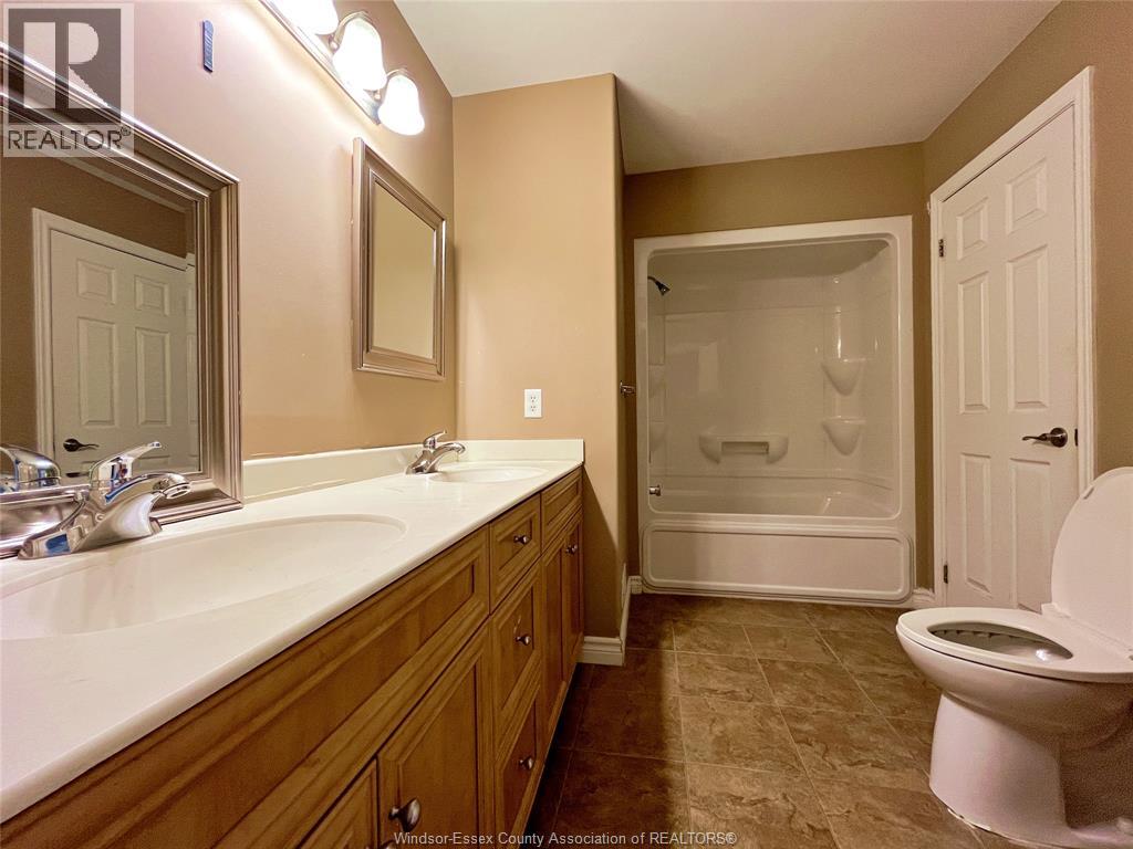 4537 Osaka Circle Unit# Upper, Windsor, Ontario  N9G 3G3 - Photo 8 - 25022736