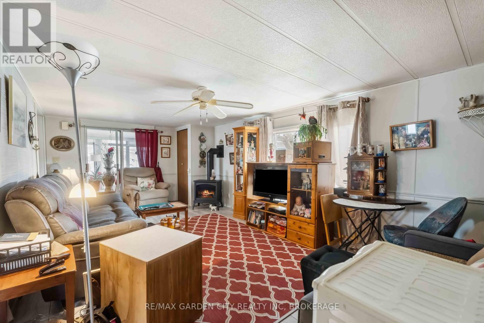 327 - 3033 Townline Road, Fort Erie, Ontario  L0S 1S1 - Photo 3 - X12388959