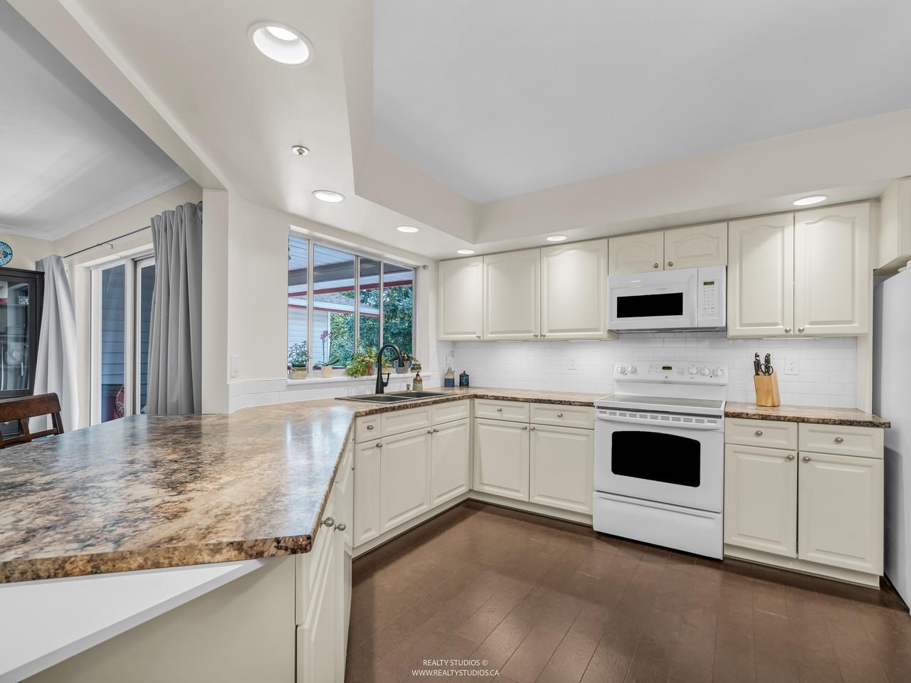 308 5776 200 Street, Langley, British Columbia  V3A 1M8 - Photo 5 - R3044703