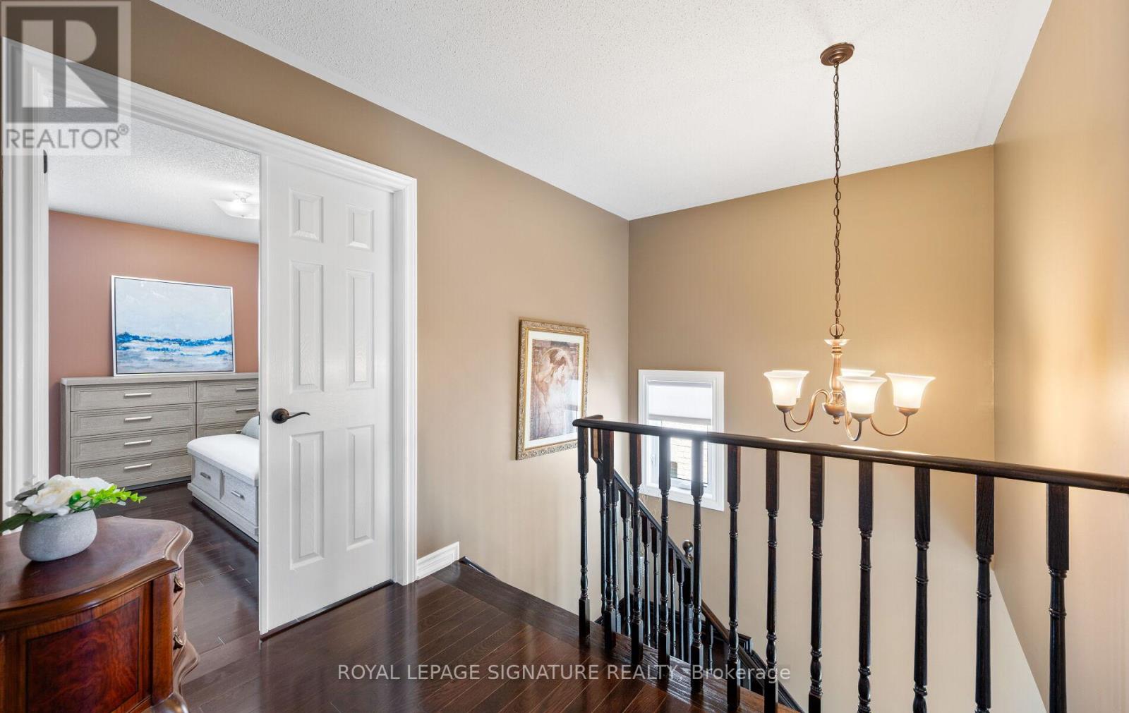 53 National Crescent, Brampton, Ontario  L7A 1J2 - Photo 16 - W12388964