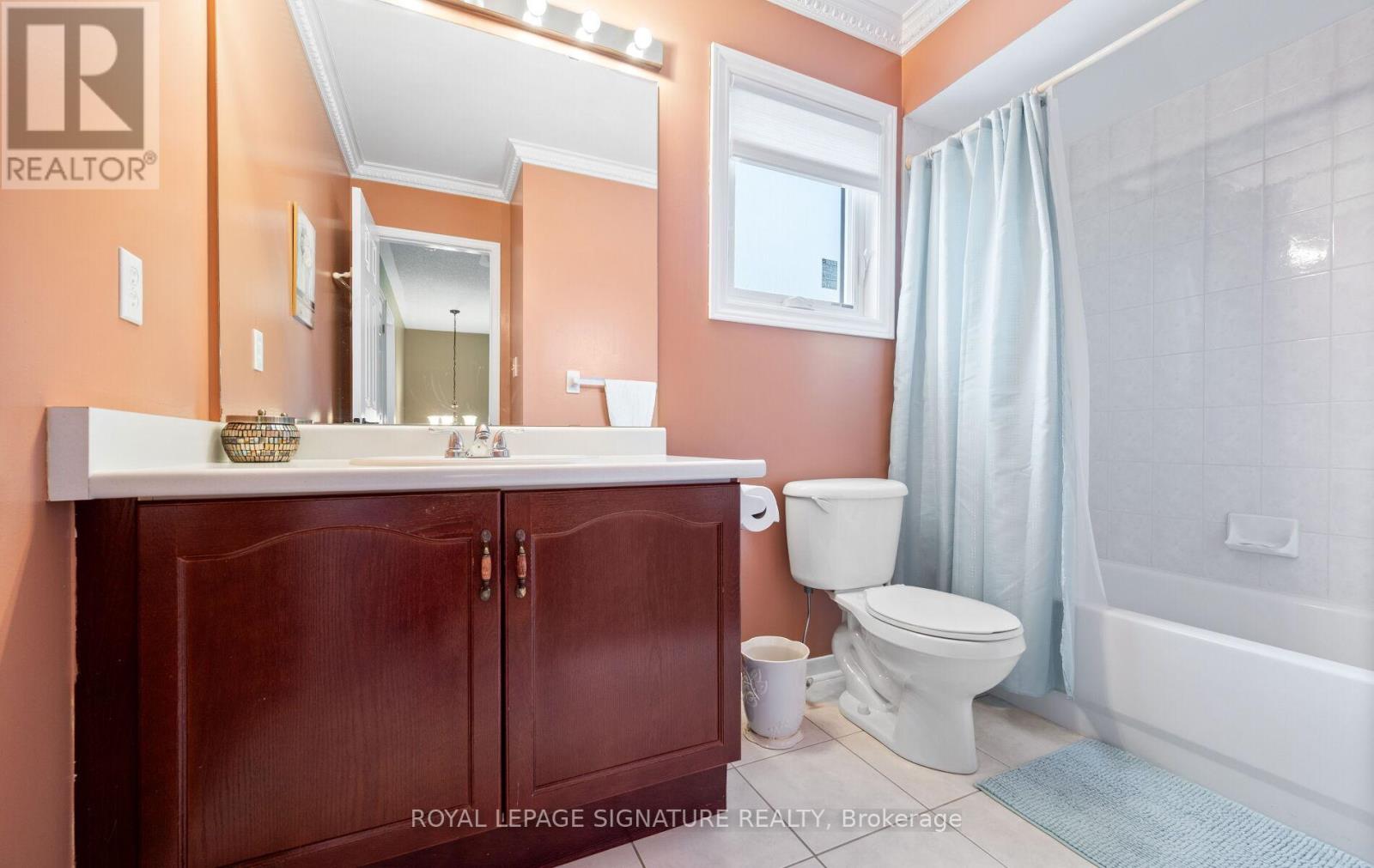 53 National Crescent, Brampton, Ontario  L7A 1J2 - Photo 22 - W12388964