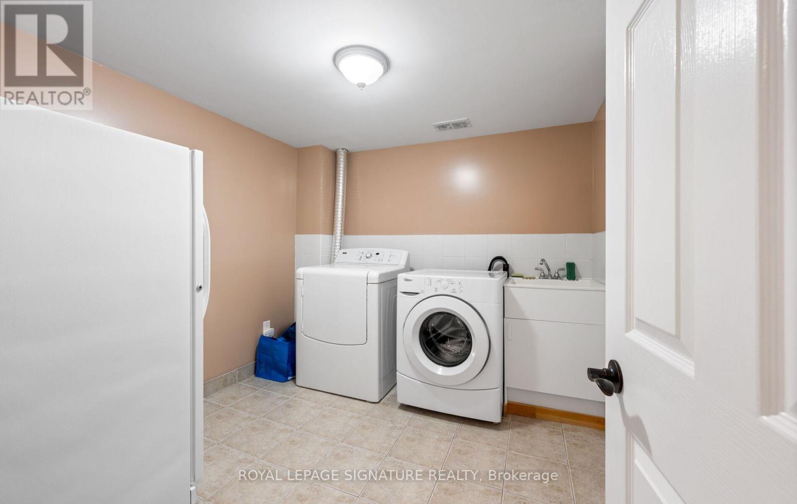 53 National Crescent, Brampton, Ontario  L7A 1J2 - Photo 29 - W12388964