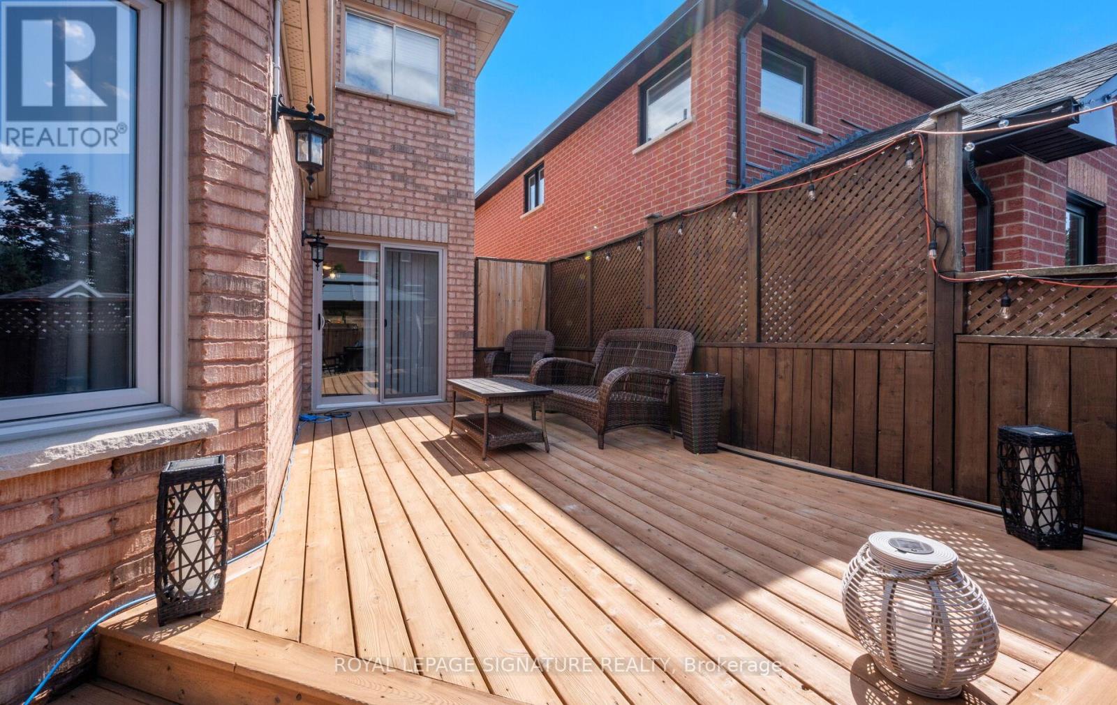 53 National Crescent, Brampton, Ontario  L7A 1J2 - Photo 31 - W12388964