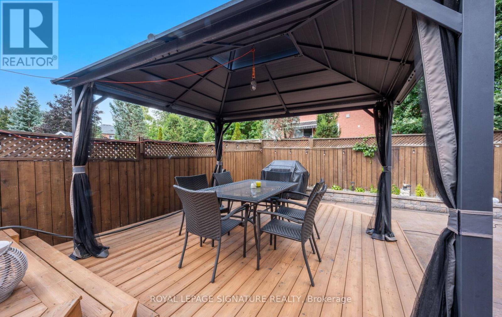 53 National Crescent, Brampton, Ontario  L7A 1J2 - Photo 32 - W12388964