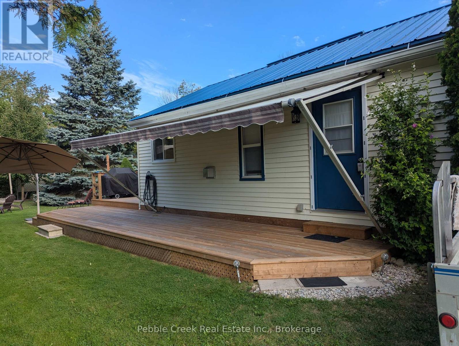 6 Park Road, Goderich, Ontario  N7A 3X8 - Photo 2 - X12377355