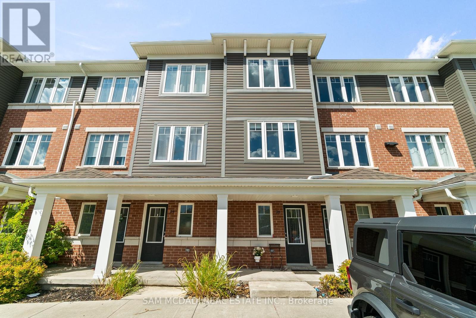 D8 - 24 Morrison Road, Kitchener, Ontario  N2A 0L1 - Photo 1 - X12388985