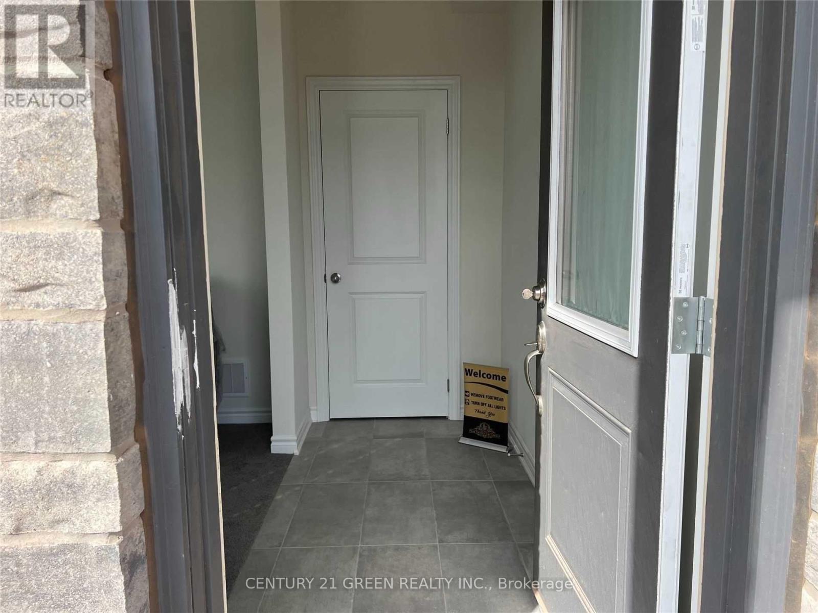 62 - 383 Dundas Street, Hamilton, Ontario  L8B 1X6 - Photo 4 - X12388988