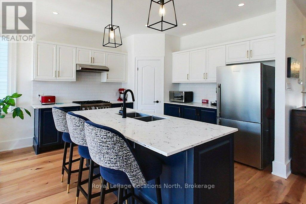 27 Newport Boulevard, Collingwood, Ontario  L9Y 4Y8 - Photo 10 - S12389265