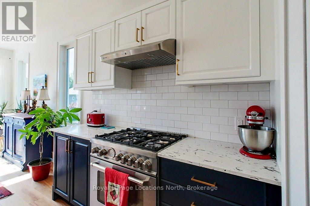 27 Newport Boulevard, Collingwood, Ontario  L9Y 4Y8 - Photo 5 - S12389265