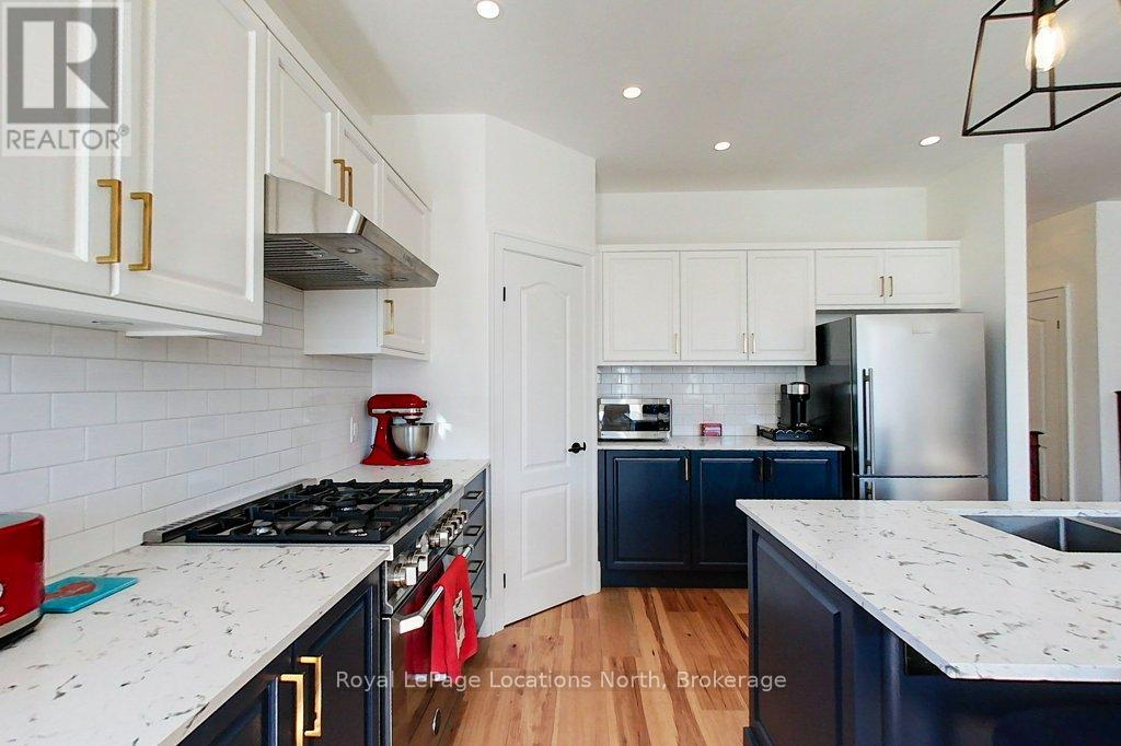 27 Newport Boulevard, Collingwood, Ontario  L9Y 4Y8 - Photo 7 - S12389265