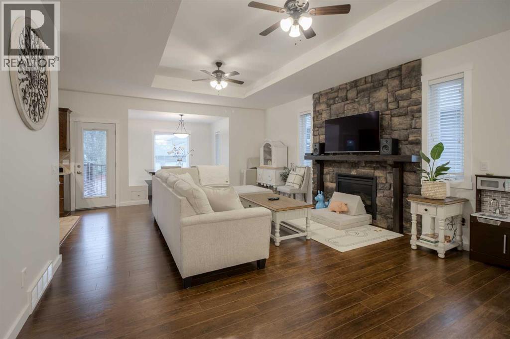 2202 Cedar Crescent, Coaldale, Alberta  T1M 0B6 - Photo 4 - A2253160