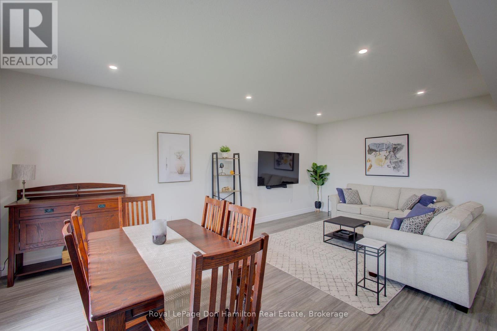 654 Wray Avenue S, North Perth, Ontario  N4W 3K9 - Photo 11 - X12387237