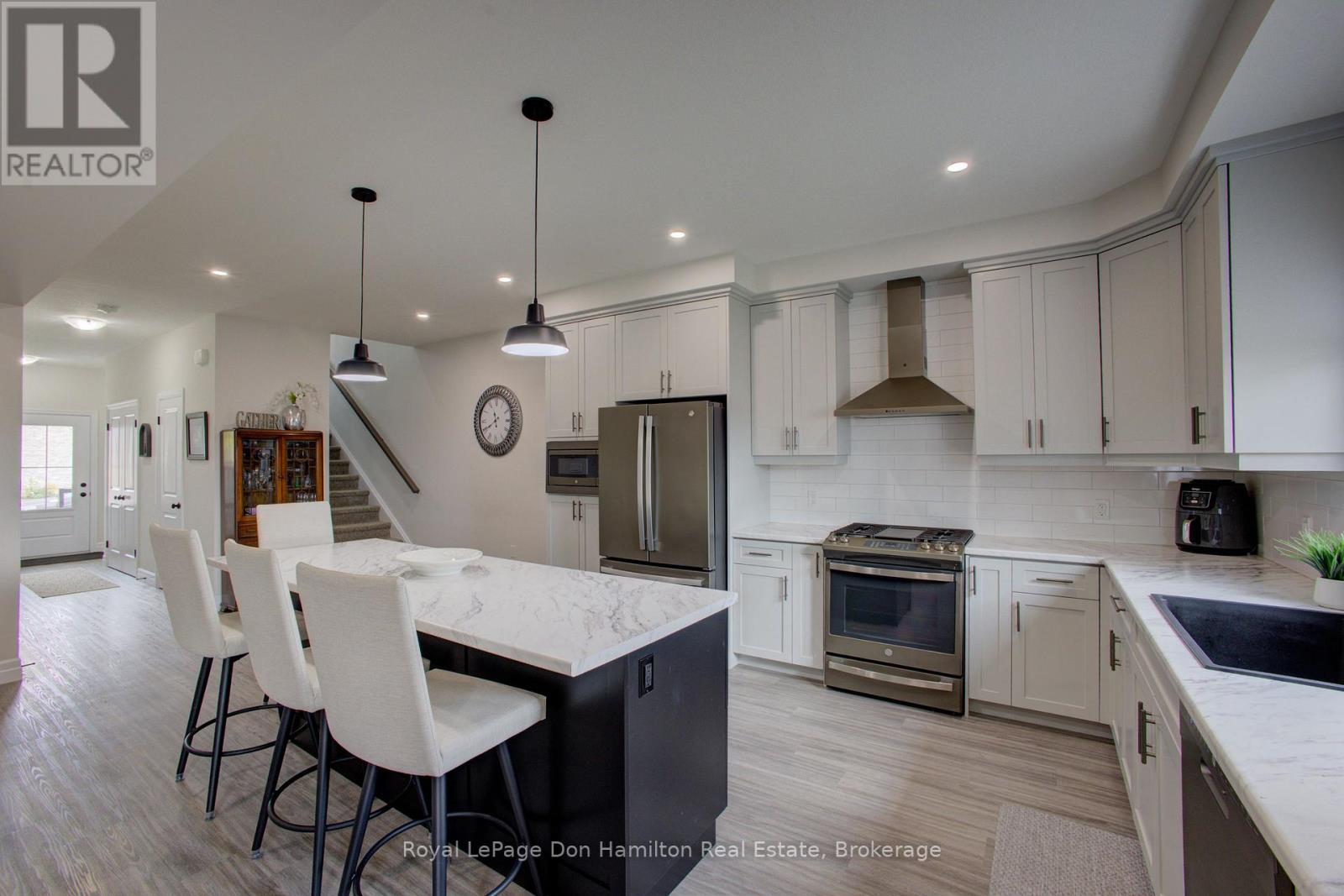 654 Wray Avenue S, North Perth, Ontario  N4W 3K9 - Photo 13 - X12387237
