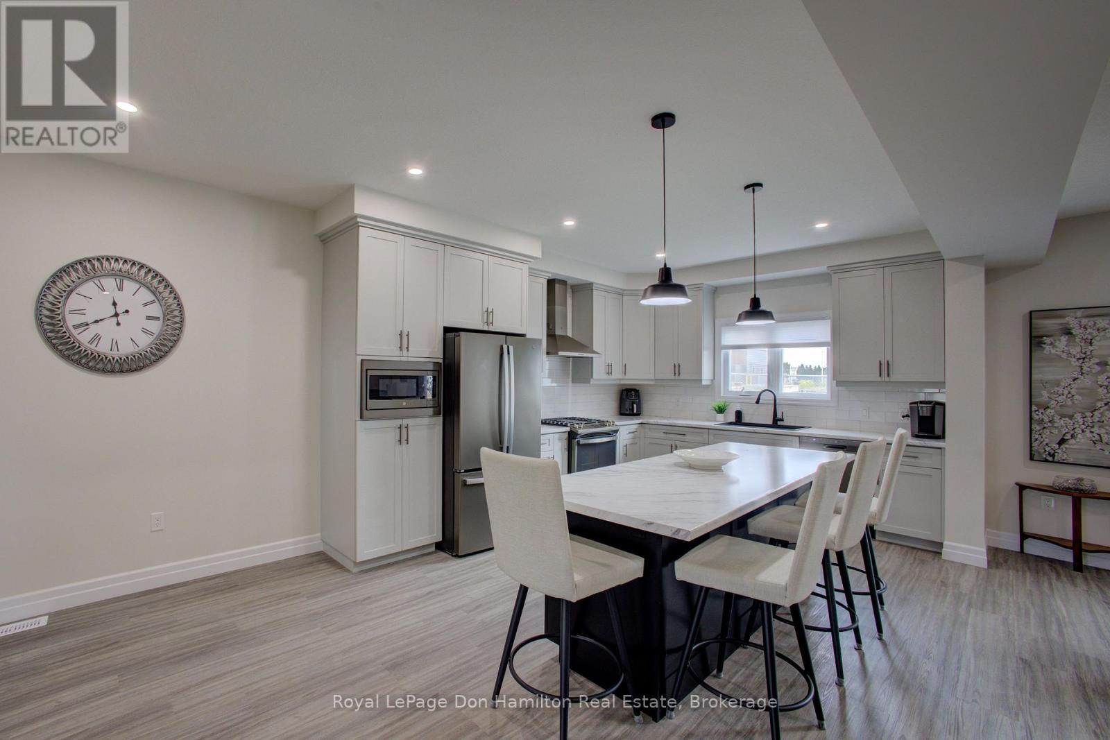 654 Wray Avenue S, North Perth, Ontario  N4W 3K9 - Photo 15 - X12387237