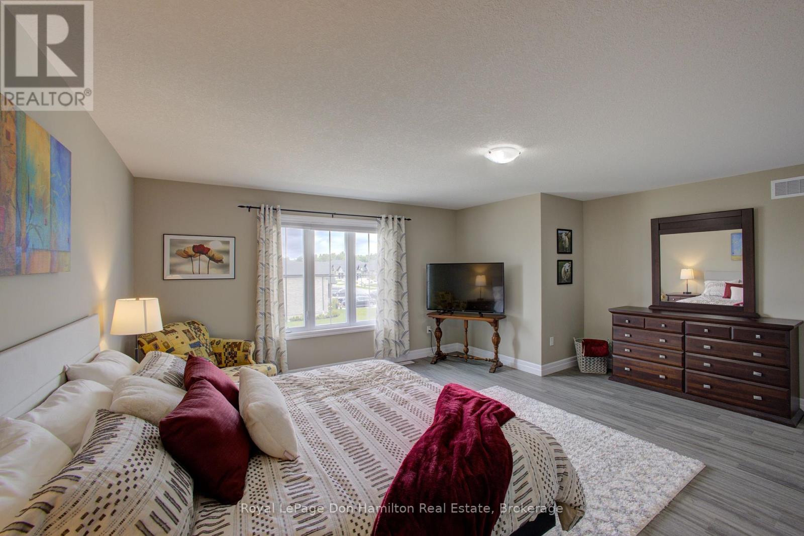 654 Wray Avenue S, North Perth, Ontario  N4W 3K9 - Photo 24 - X12387237