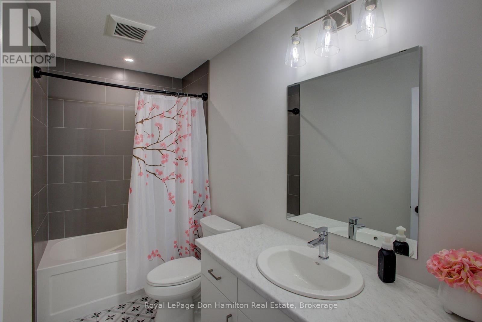 654 Wray Avenue S, North Perth, Ontario  N4W 3K9 - Photo 28 - X12387237