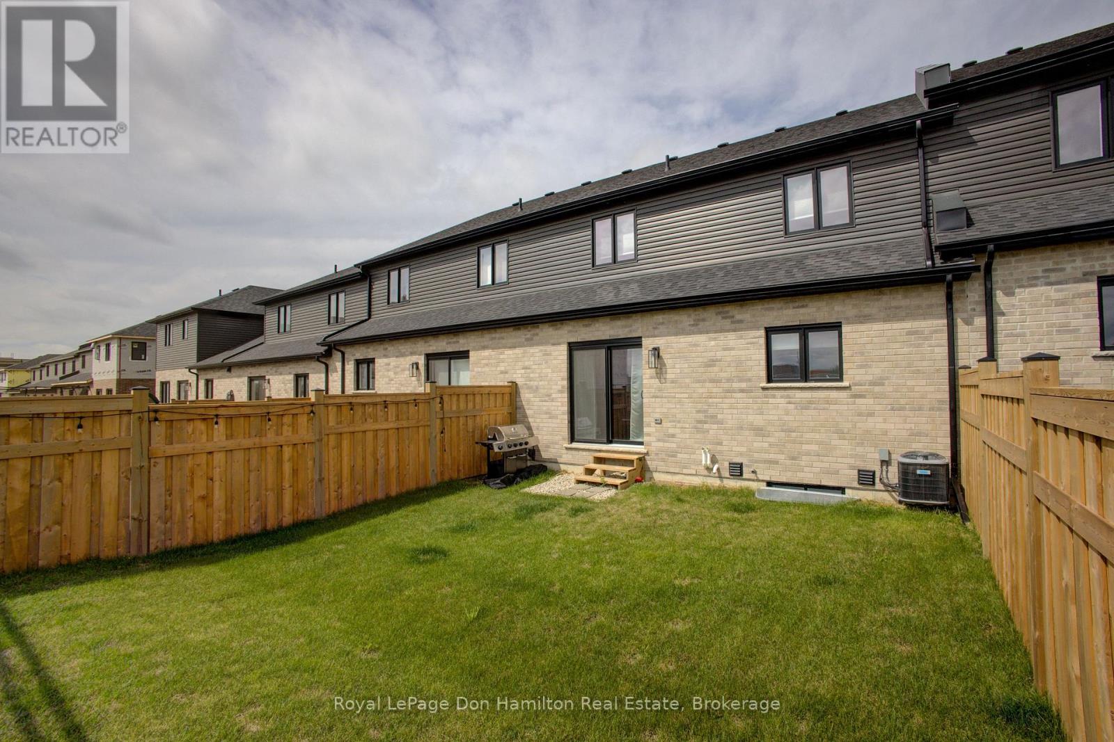 654 Wray Avenue S, North Perth, Ontario  N4W 3K9 - Photo 36 - X12387237