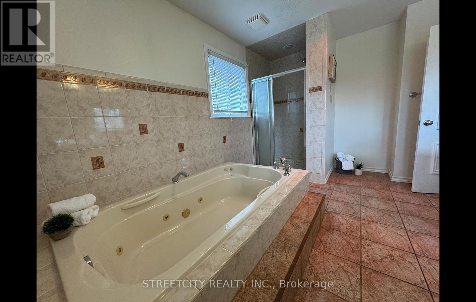 924 Valetta Street, London North, Ontario  N6H 2Z6 - Photo 28 - X12389201
