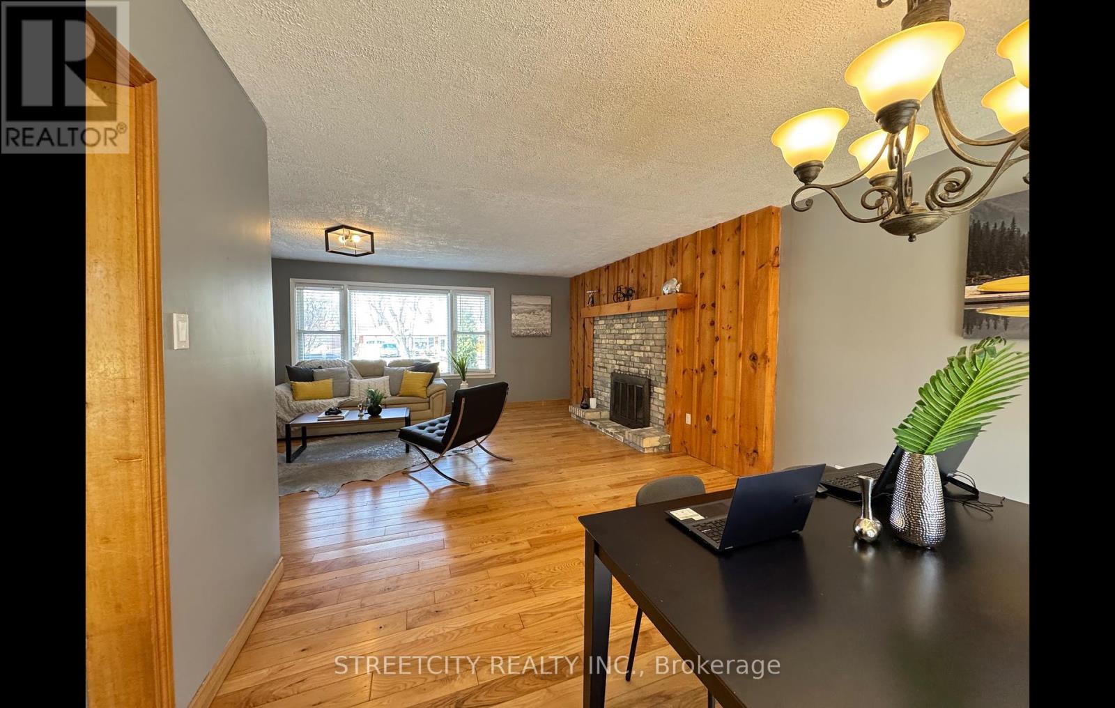 924 Valetta Street, London North, Ontario  N6H 2Z6 - Photo 5 - X12389201