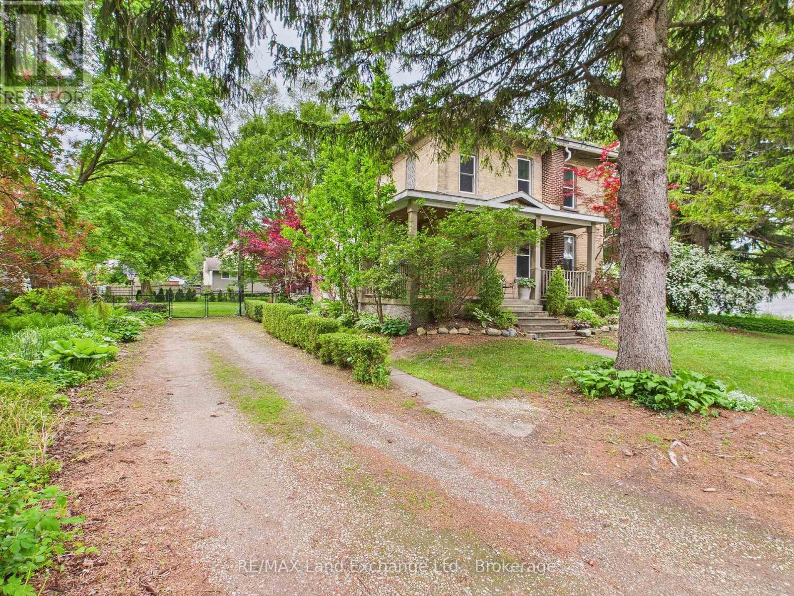 20 Queen Street, Huron-Kinloss, Ontario  N0G 2R0 - Photo 2 - X12389229