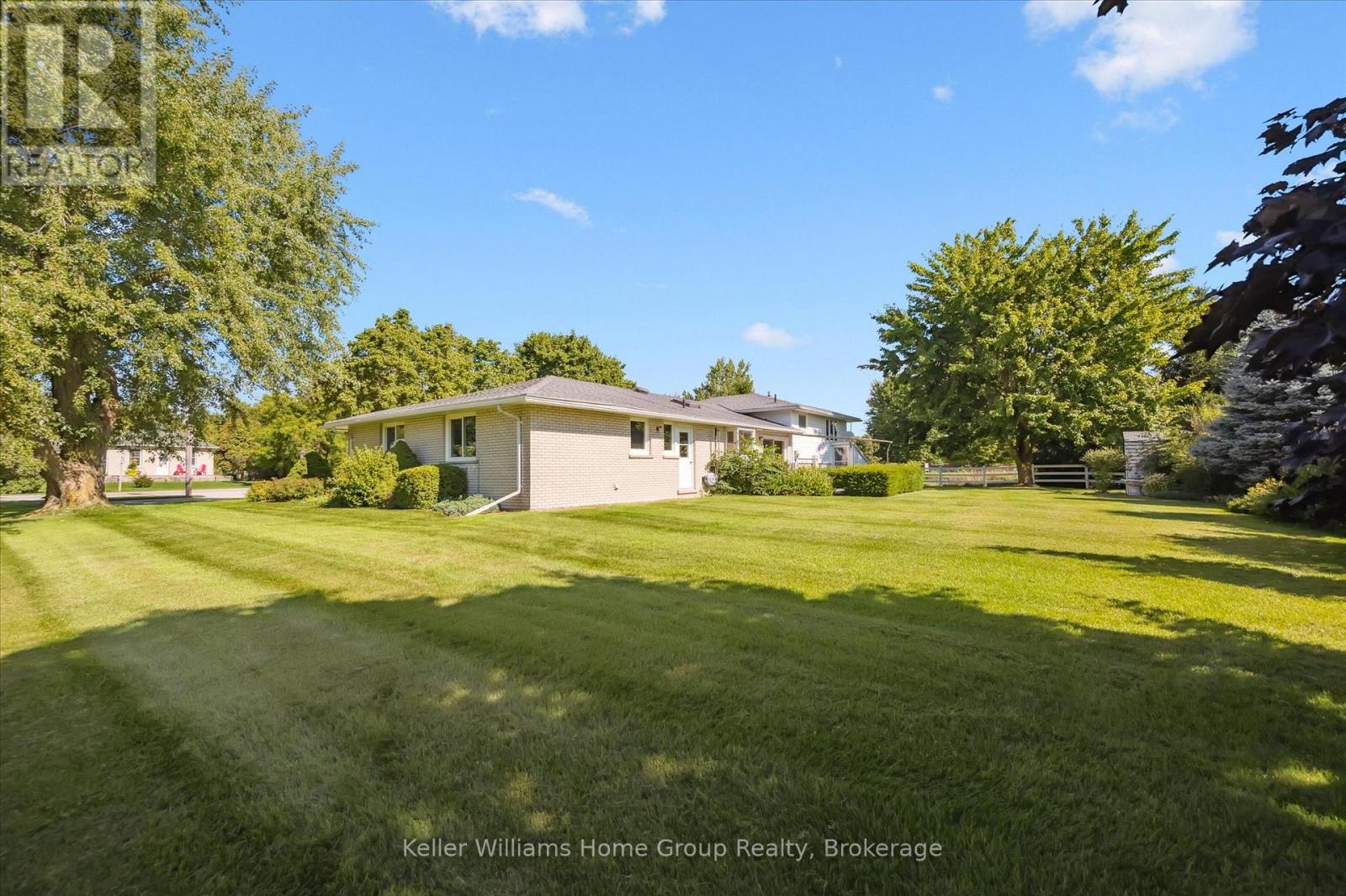 27 Peel Street E, Mapleton, Ontario  N0B 1A0 - Photo 31 - X12389272