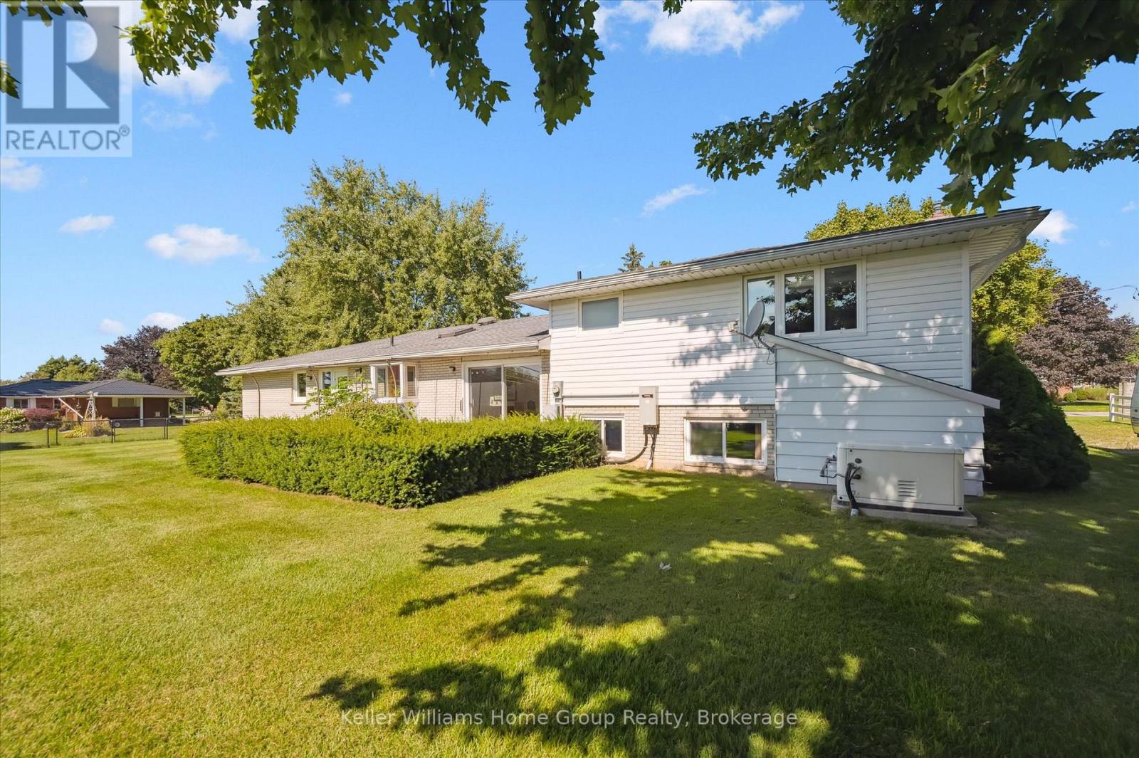 27 Peel Street E, Mapleton, Ontario  N0B 1A0 - Photo 32 - X12389272