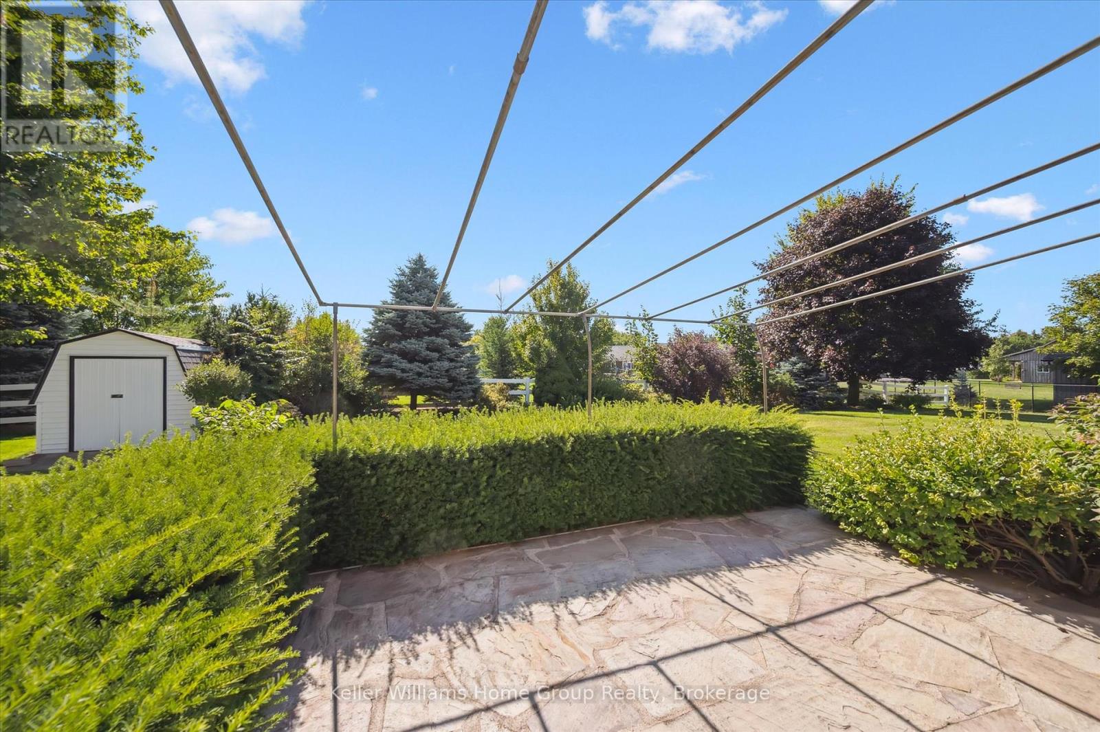 27 Peel Street E, Mapleton, Ontario  N0B 1A0 - Photo 35 - X12389272