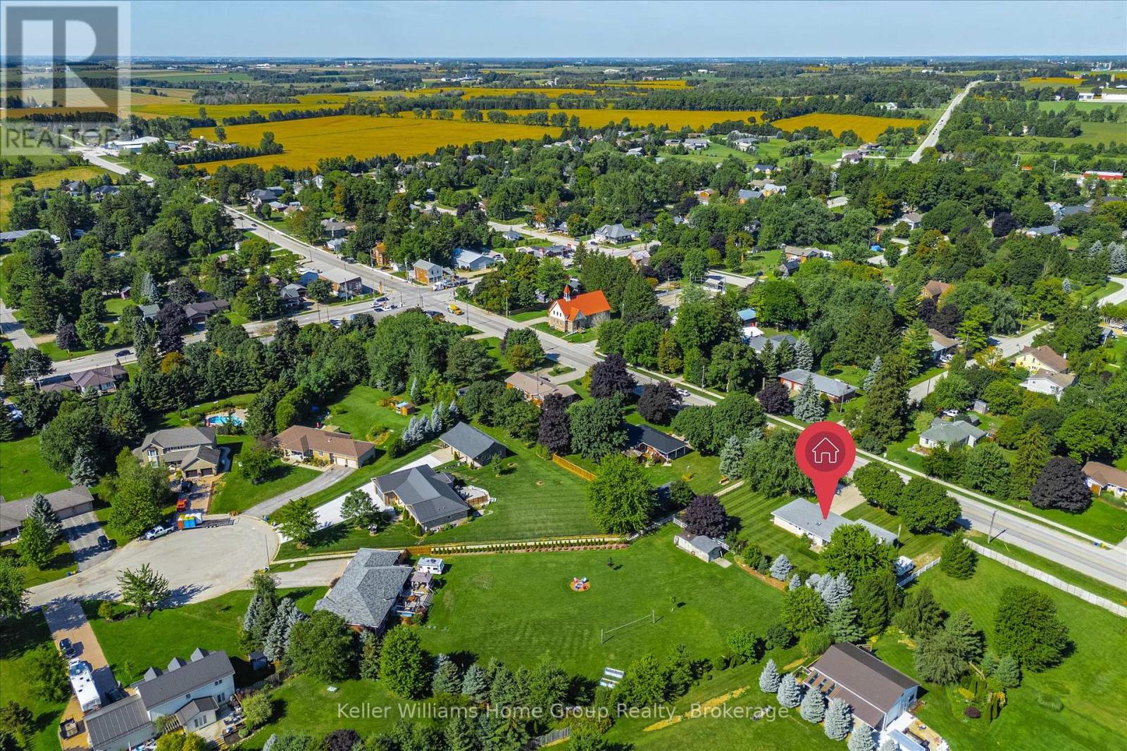 27 Peel Street E, Mapleton, Ontario  N0B 1A0 - Photo 42 - X12389272