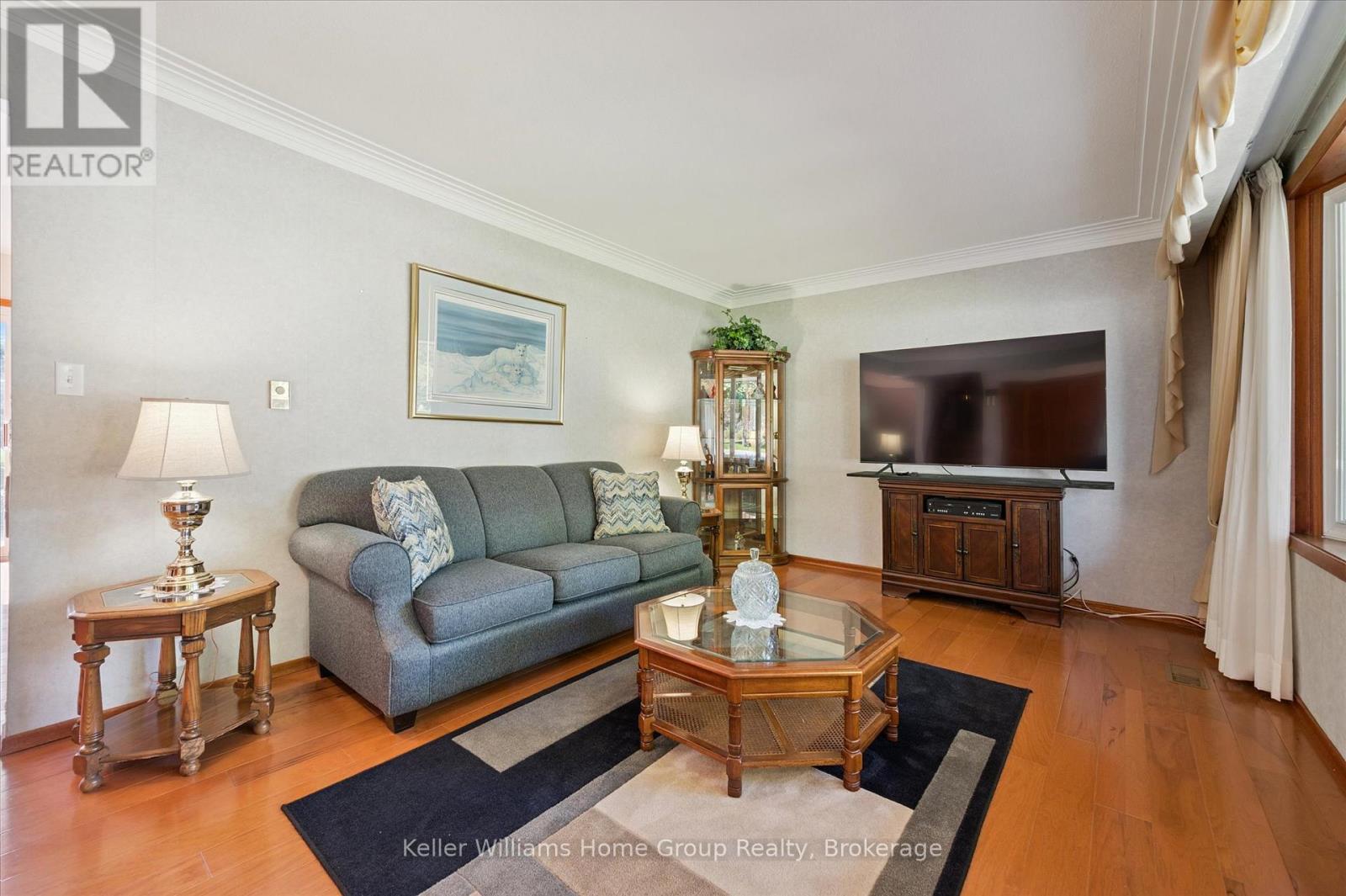 27 Peel Street E, Mapleton, Ontario  N0B 1A0 - Photo 6 - X12389272