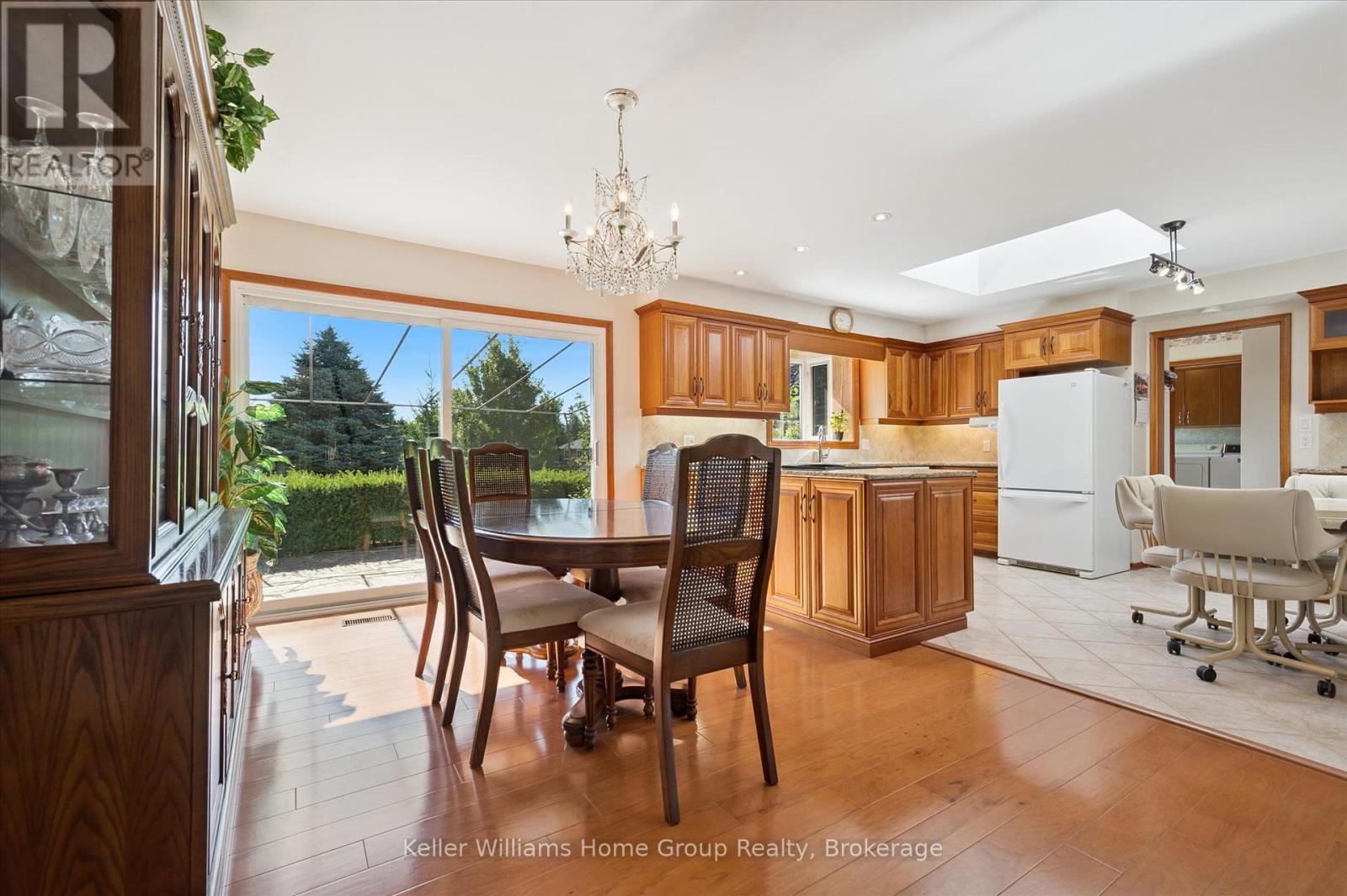 27 Peel Street E, Mapleton, Ontario  N0B 1A0 - Photo 9 - X12389272