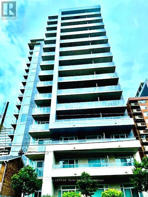 316 - 255 Bay Street, Ottawa, Ontario  K1R 0C5 - Photo 2 - X12389263