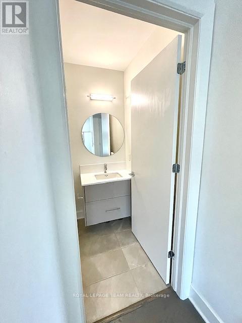 316 - 255 Bay Street, Ottawa, Ontario  K1R 0C5 - Photo 9 - X12389263