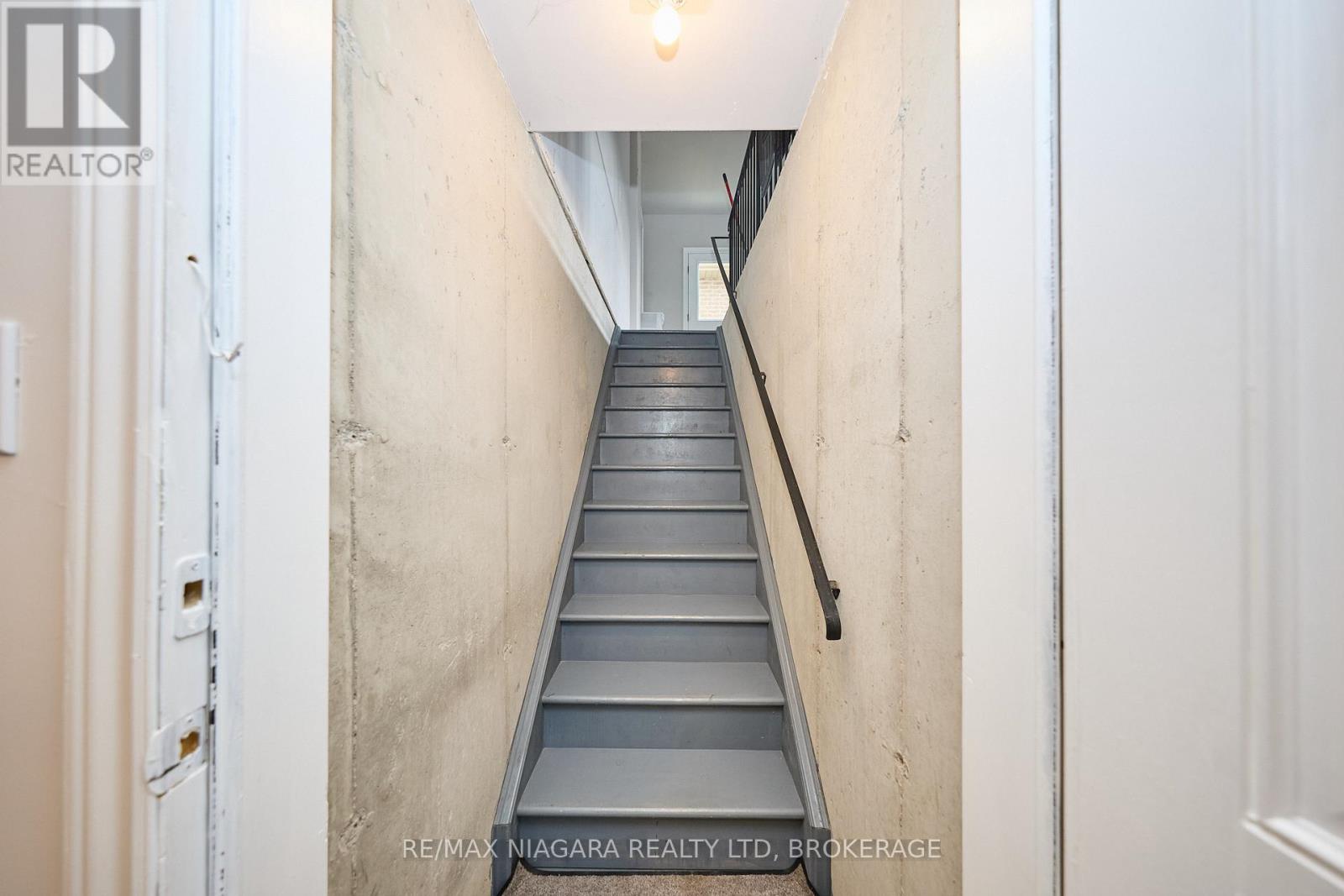 7185 Stacey Drive, Niagara Falls, Ontario  L2E 0B2 - Photo 27 - X12389207