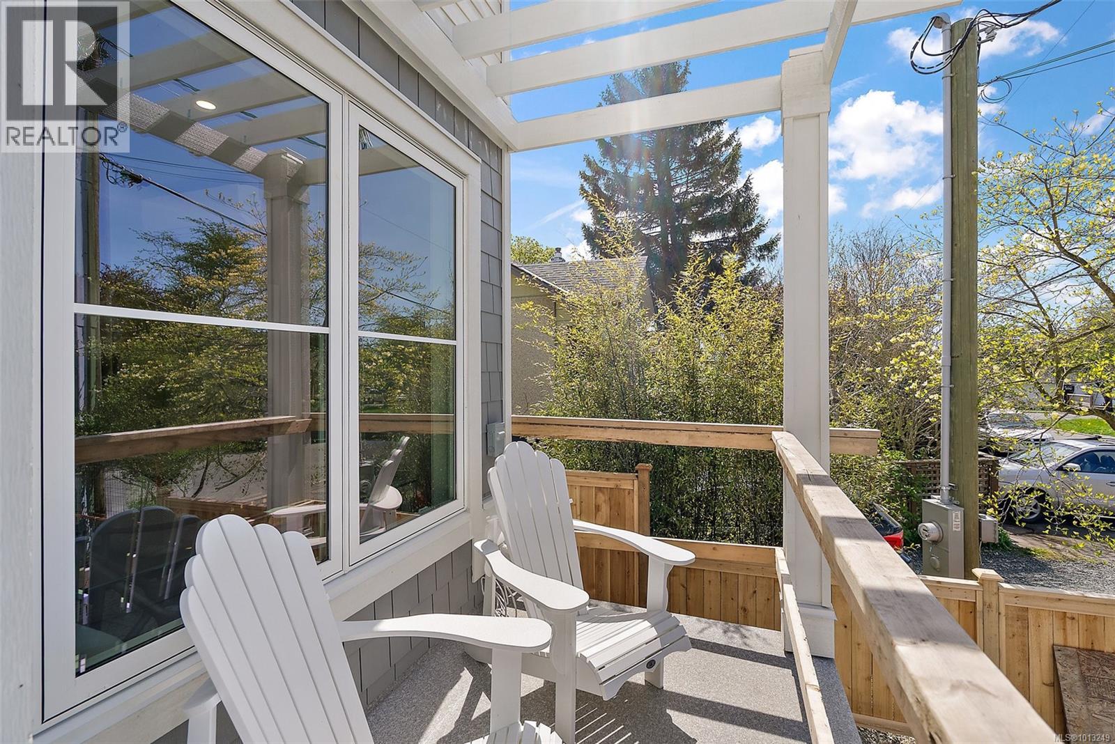 302 483 South Joffre St, Esquimalt, British Columbia  V9A 6C7 - Photo 16 - 1013249