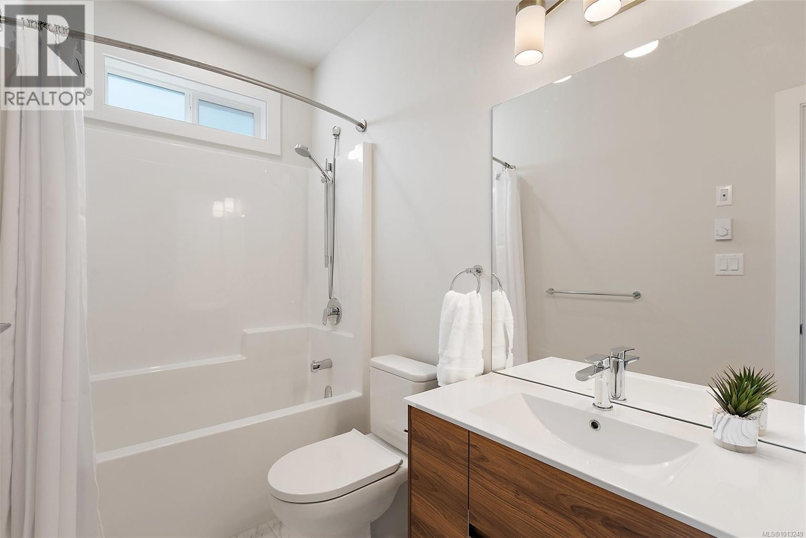 302 483 South Joffre St, Esquimalt, British Columbia  V9A 6C7 - Photo 17 - 1013249