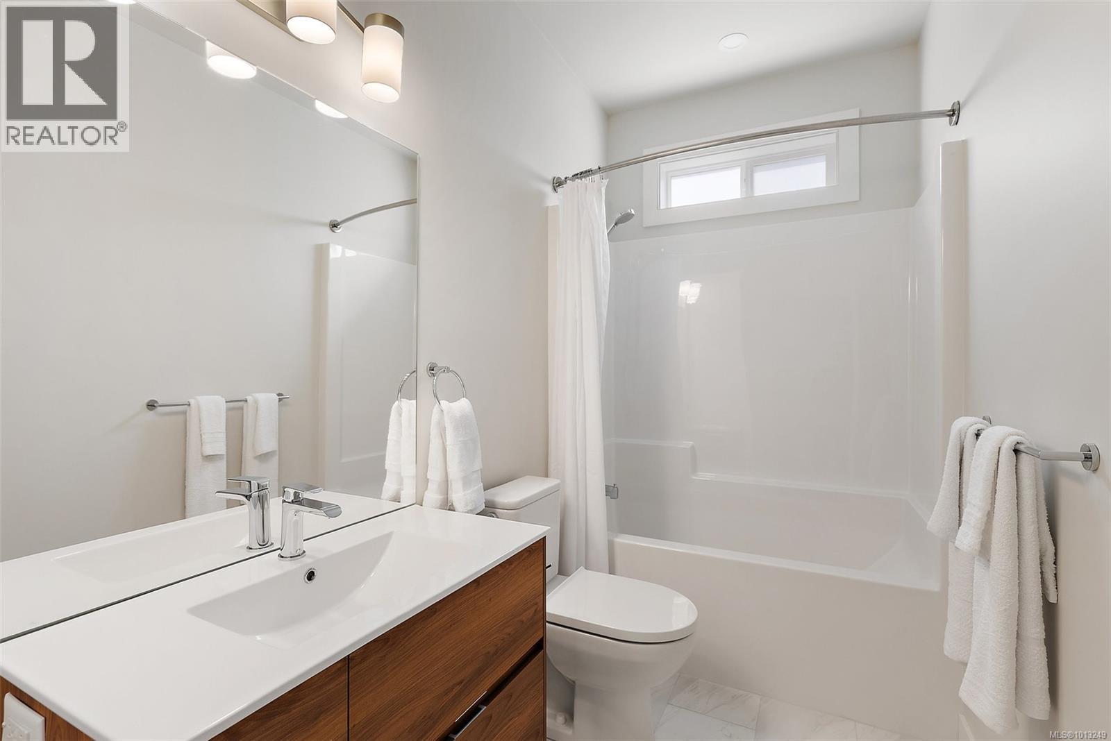 302 483 South Joffre St, Esquimalt, British Columbia  V9A 6C7 - Photo 18 - 1013249