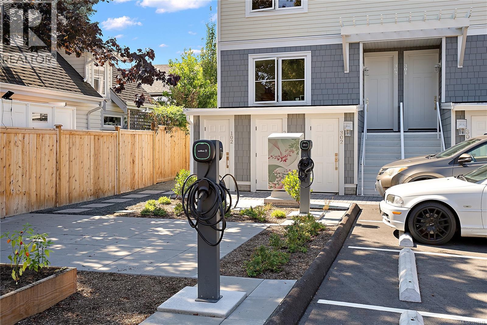 302 483 South Joffre St, Esquimalt, British Columbia  V9A 6C7 - Photo 26 - 1013249