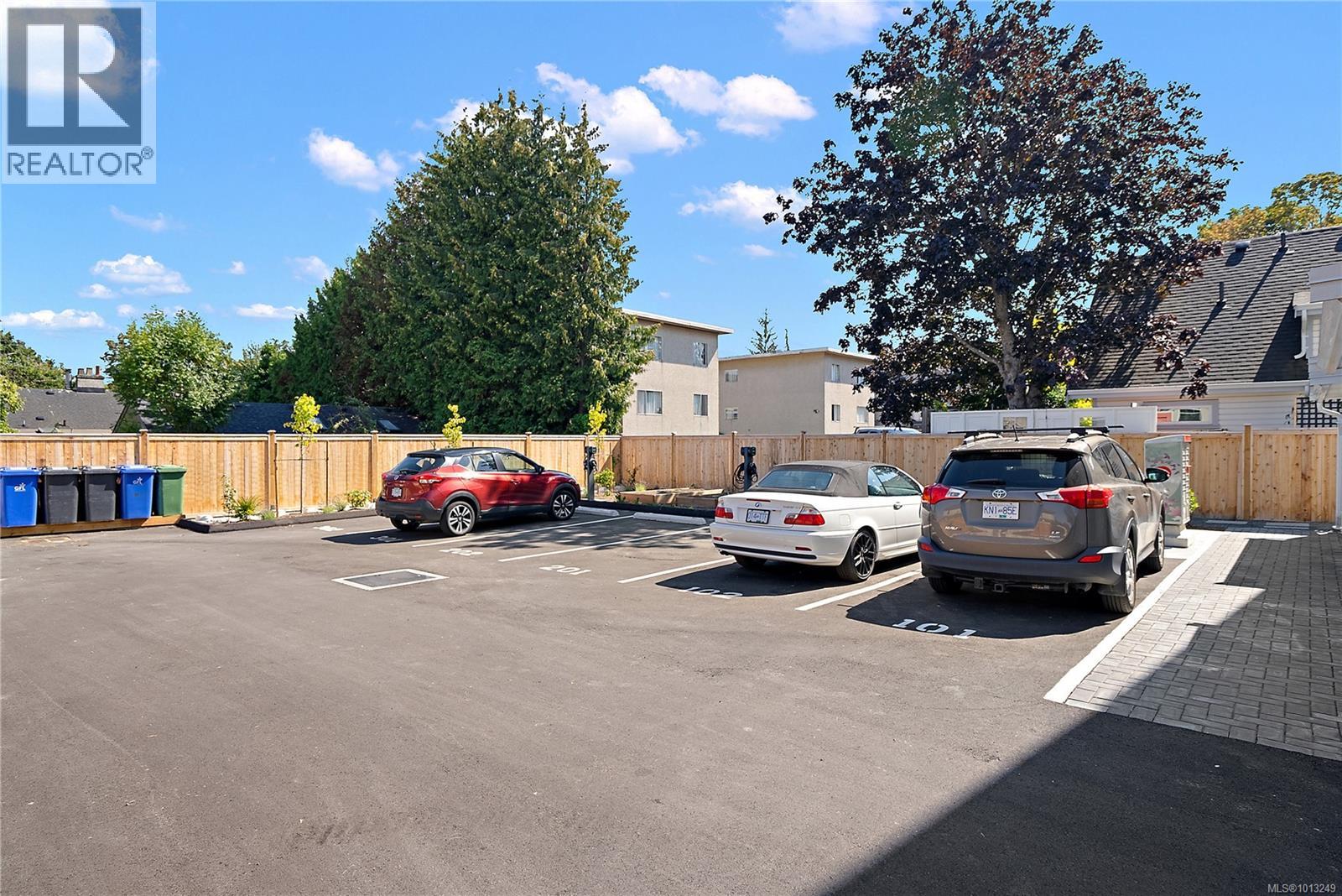 302 483 South Joffre St, Esquimalt, British Columbia  V9A 6C7 - Photo 27 - 1013249
