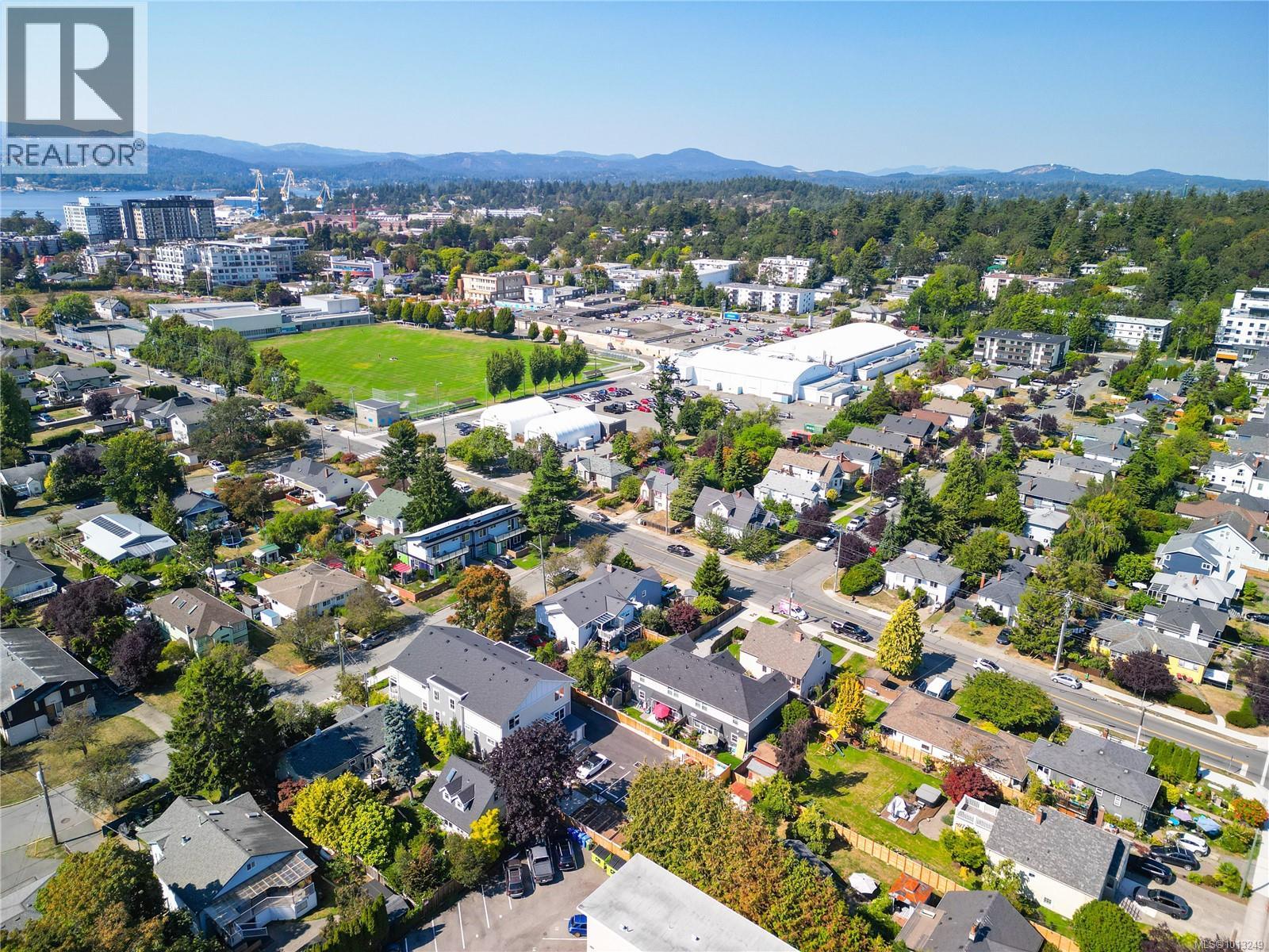 302 483 South Joffre St, Esquimalt, British Columbia  V9A 6C7 - Photo 35 - 1013249